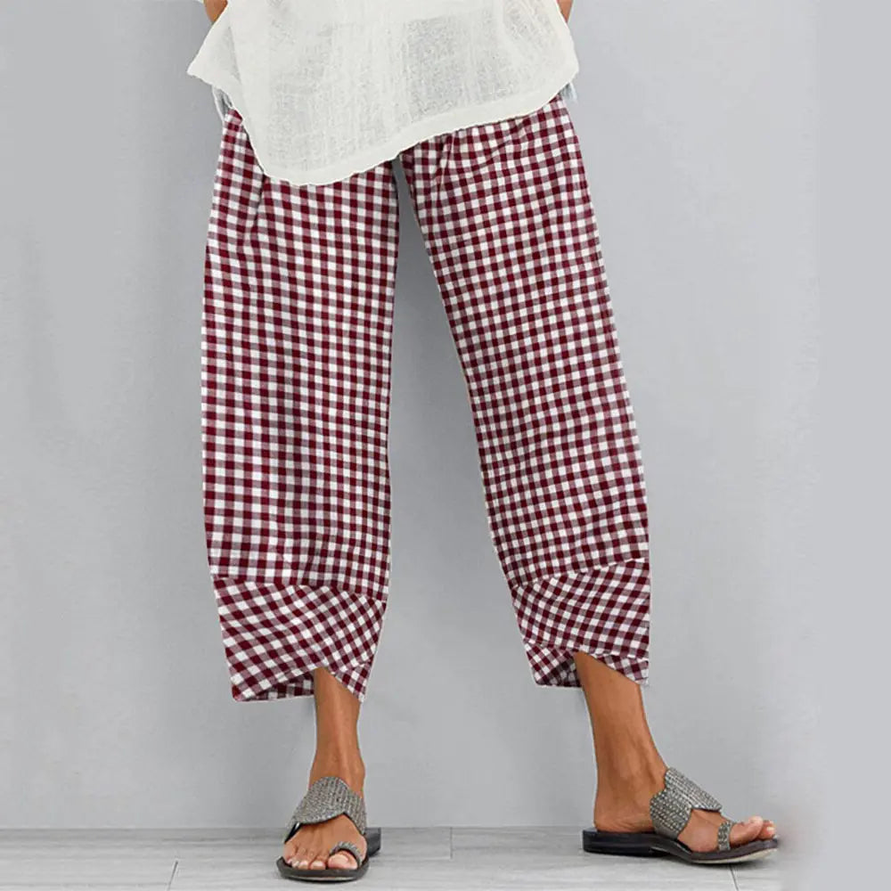 Cropped Pants with Checkered Panels for Versatility